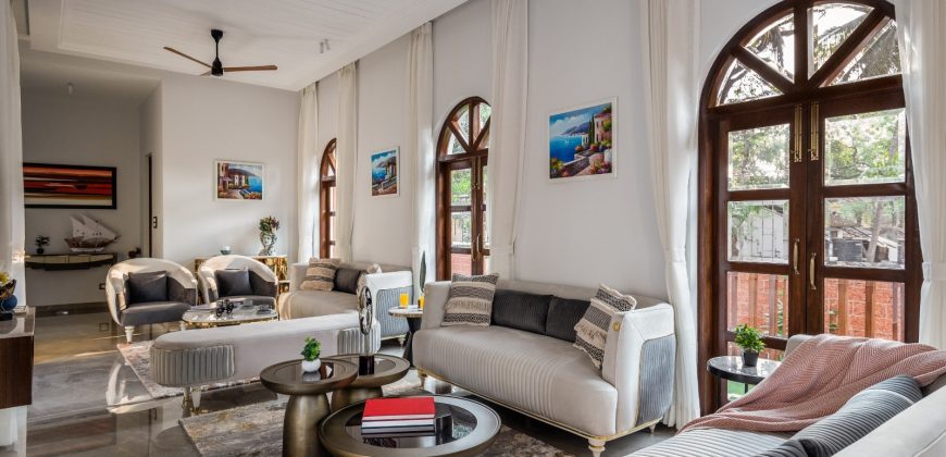 5 BHK Luxurious Villa With Serene Field View At SIOLIM Goa